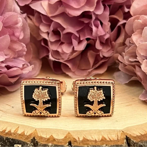 Elegant Rose Gold Palm Tree with Crossed Golf Clubs Cufflinks - Picture 7 of 16